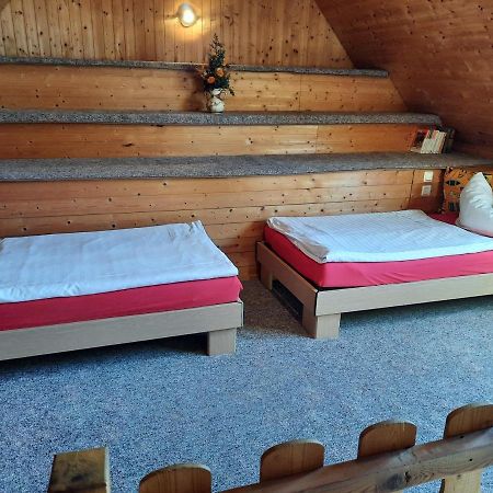 Lacky - Kleines Familienreihenmittelhaus In Grieben Hiddensee Eksteriør billede